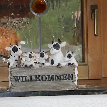 Friedheim, Haus * Tux